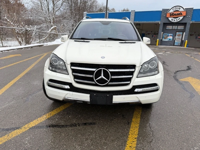 Mercedes-Benz GL 550 ОБДУХВАНЕ * * ЧЕРЕН САЛОН * * CARFAX * * , снимка 2 - Автомобили и джипове - 53447803