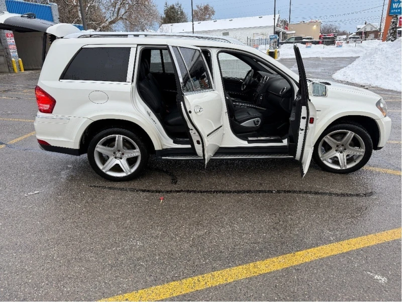 Mercedes-Benz GL 550 ОБДУХВАНЕ * * ЧЕРЕН САЛОН * * CARFAX * * , снимка 4 - Автомобили и джипове - 53447803