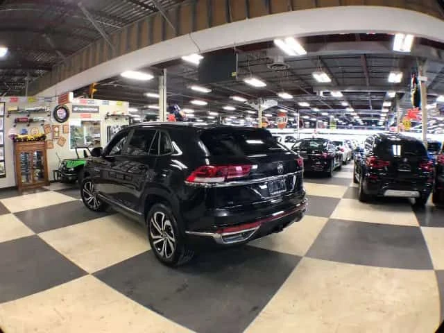 VW Atlas * HIGHLINE * ДИСТРОНИК * ОБДУХВАНЕ * ПАМЕТ, снимка 5 - Автомобили и джипове - 54182745