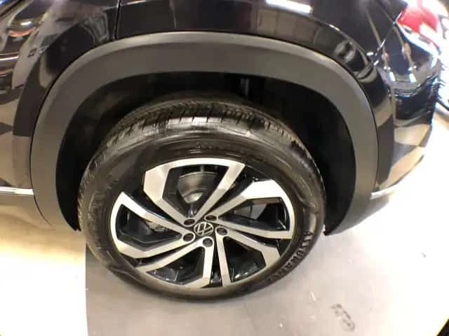 VW Atlas * HIGHLINE * ДИСТРОНИК * ОБДУХВАНЕ * ПАМЕТ, снимка 10 - Автомобили и джипове - 54182745