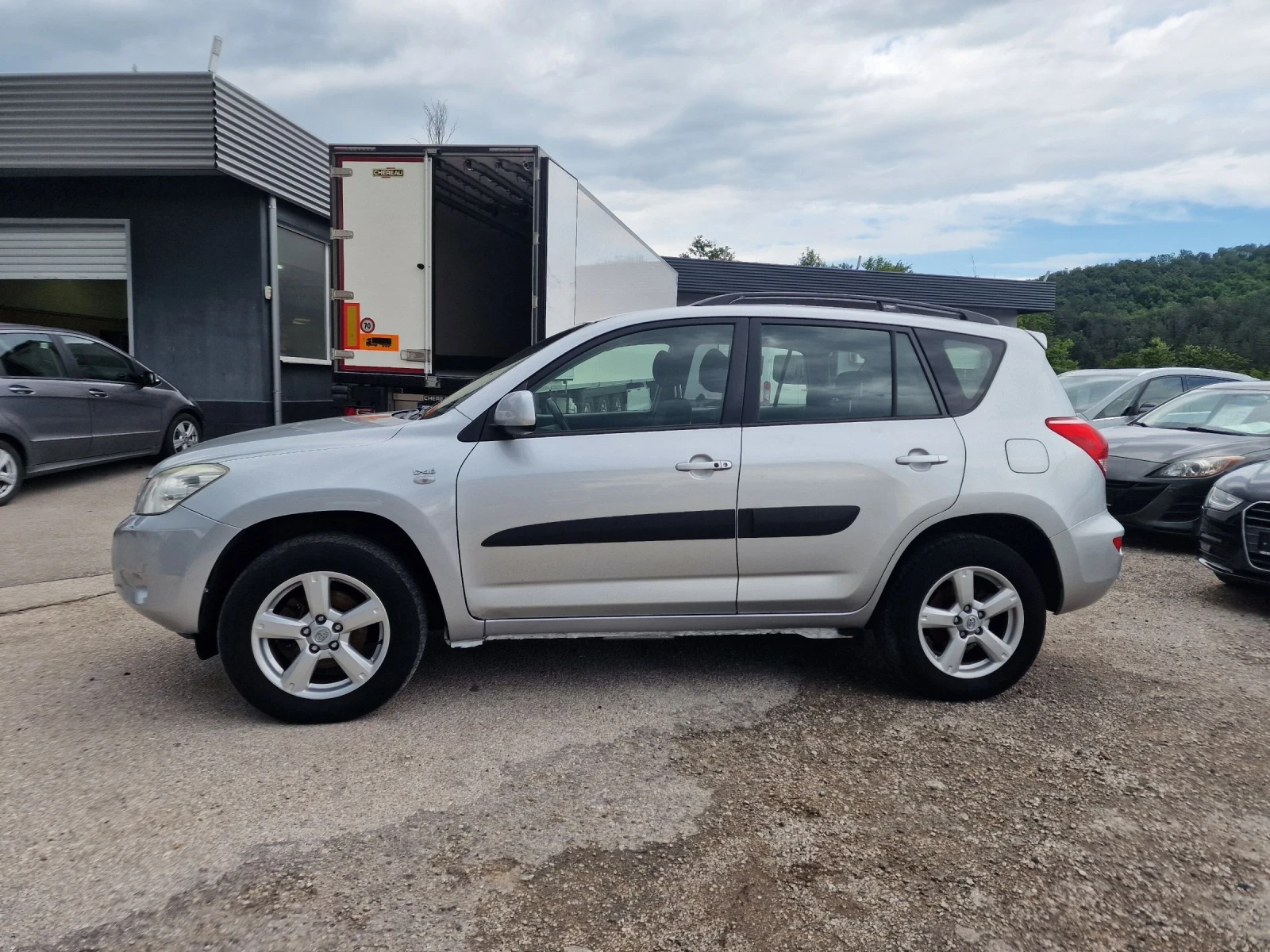 Toyota Rav4 2.2D-4D  - изображение 4