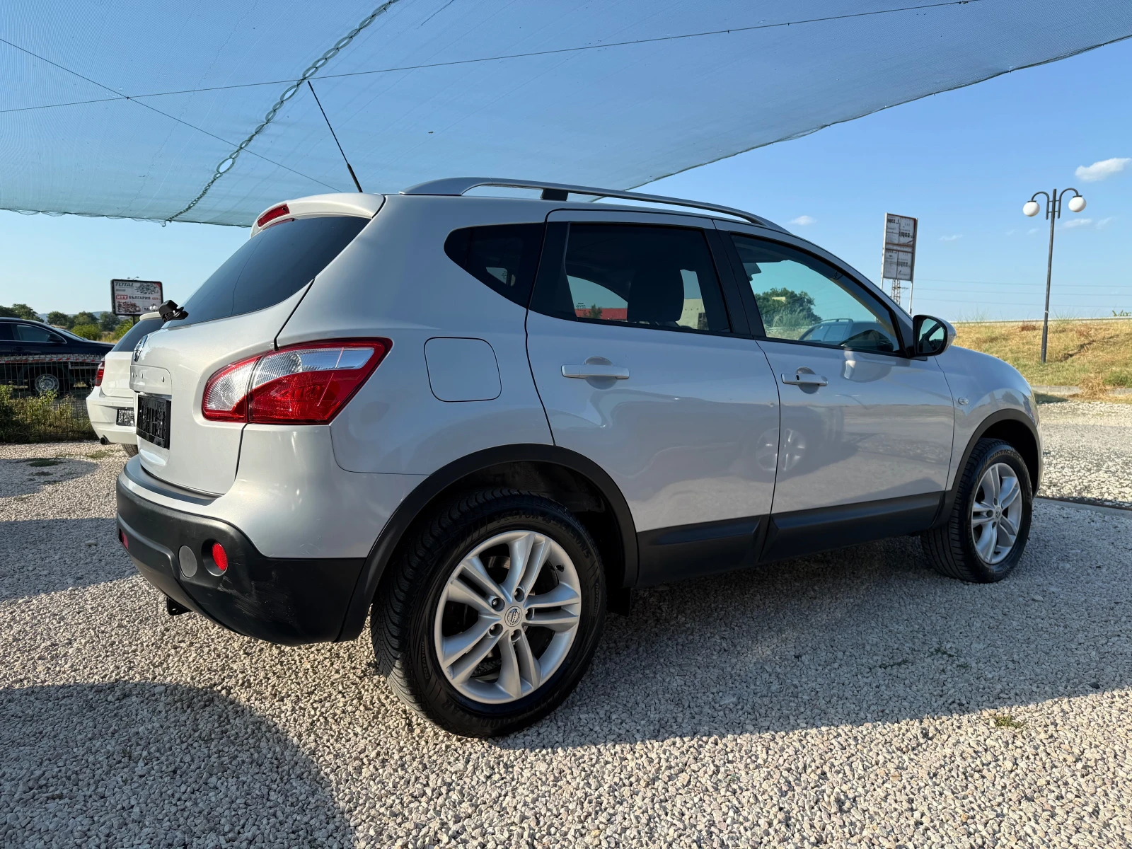 Nissan Qashqai 2.0i, АВТОМАТИК, FACELIFT, КОЖА, ПАНО, ПОДГР, XENO - изображение 4