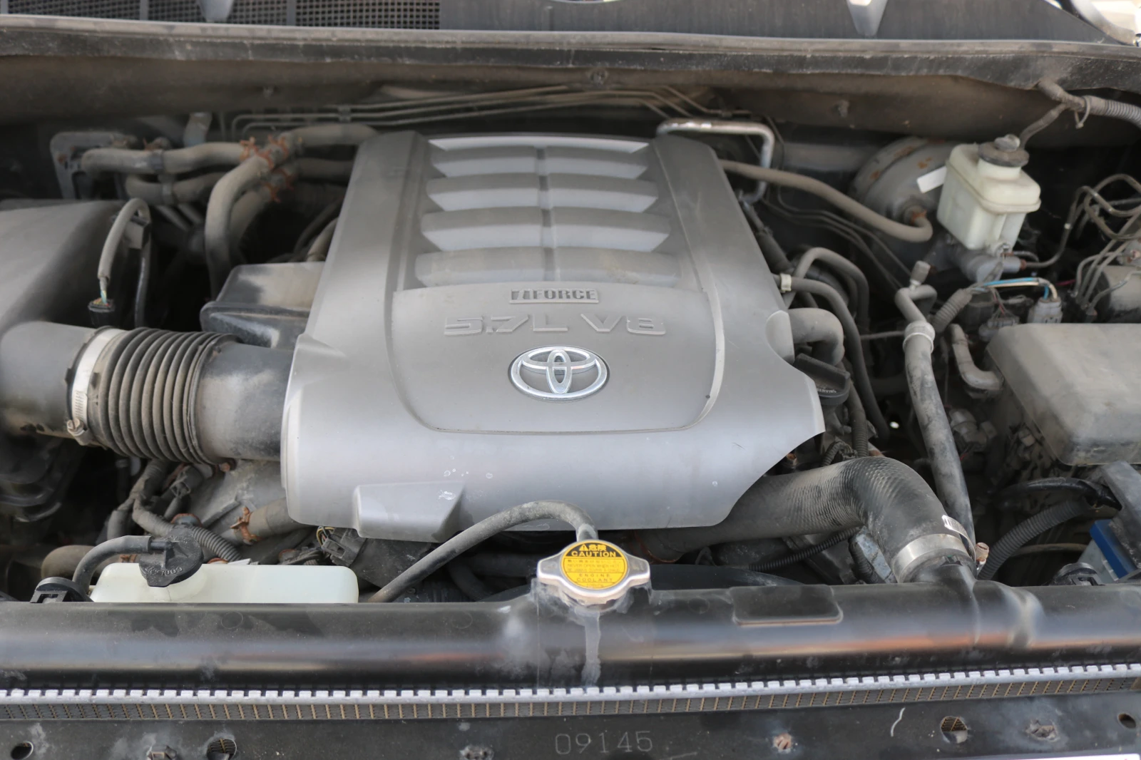 Toyota Sequoia 5.7 V8 4x4 | Mobile.bg   15