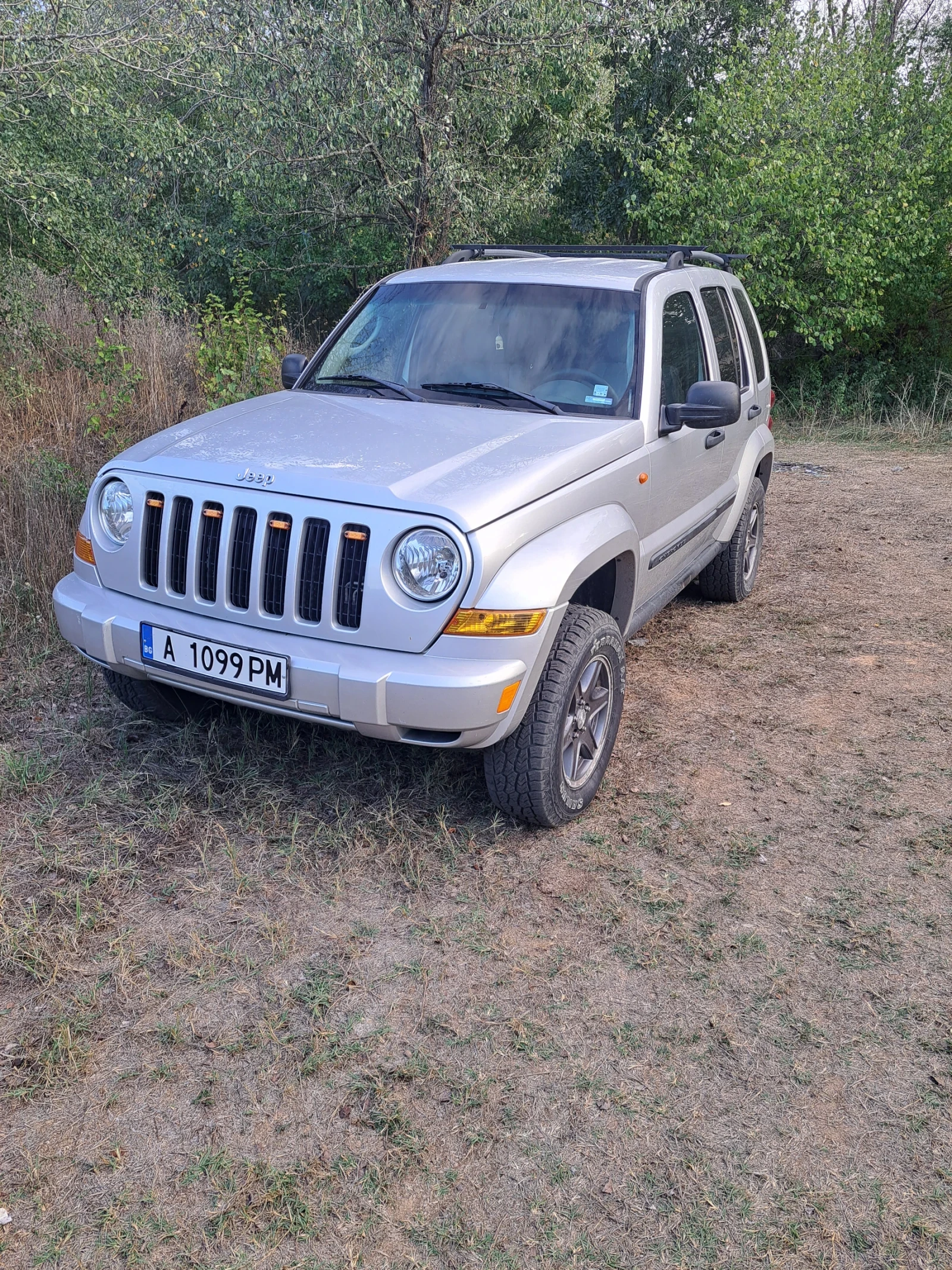 Jeep Cherokee  - изображение 2