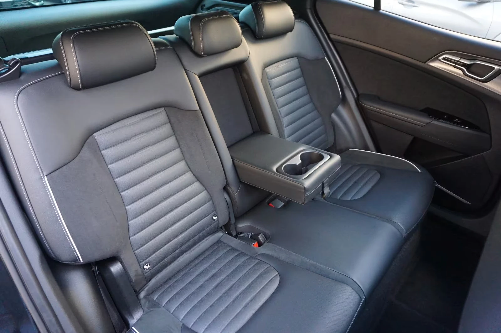 Kia Sportage PHEV/265HP/GT-LINE/PANO/MEMO/4WD/NAVI/360/LED/554g | Mobile.bg   16