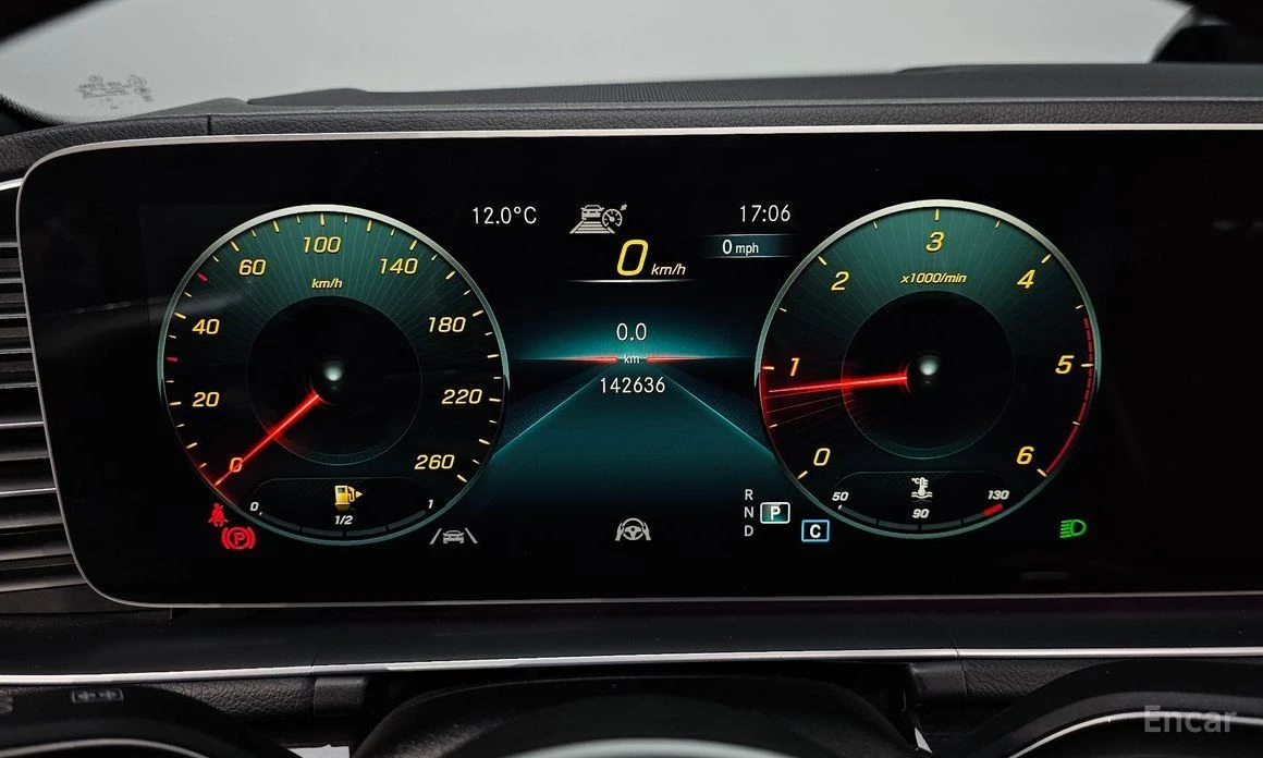 Mercedes-Benz GLE 400  - изображение 8