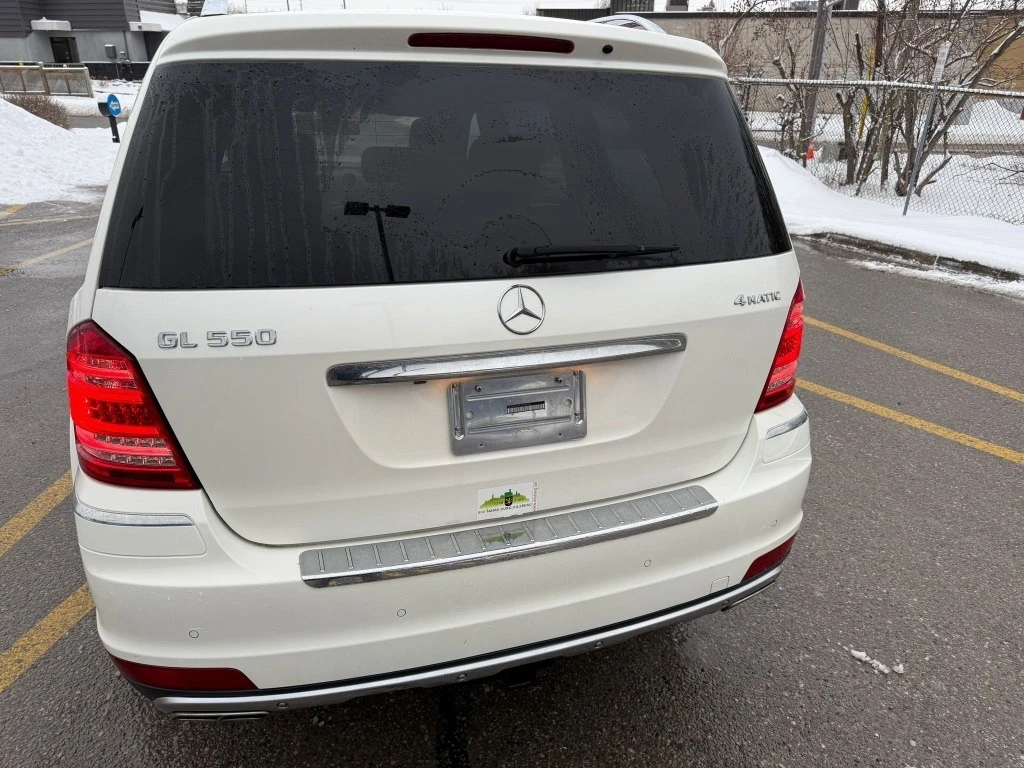 Mercedes-Benz GL 550 ОБДУХВАНЕ * * ЧЕРЕН САЛОН * * CARFAX * *  - изображение 5