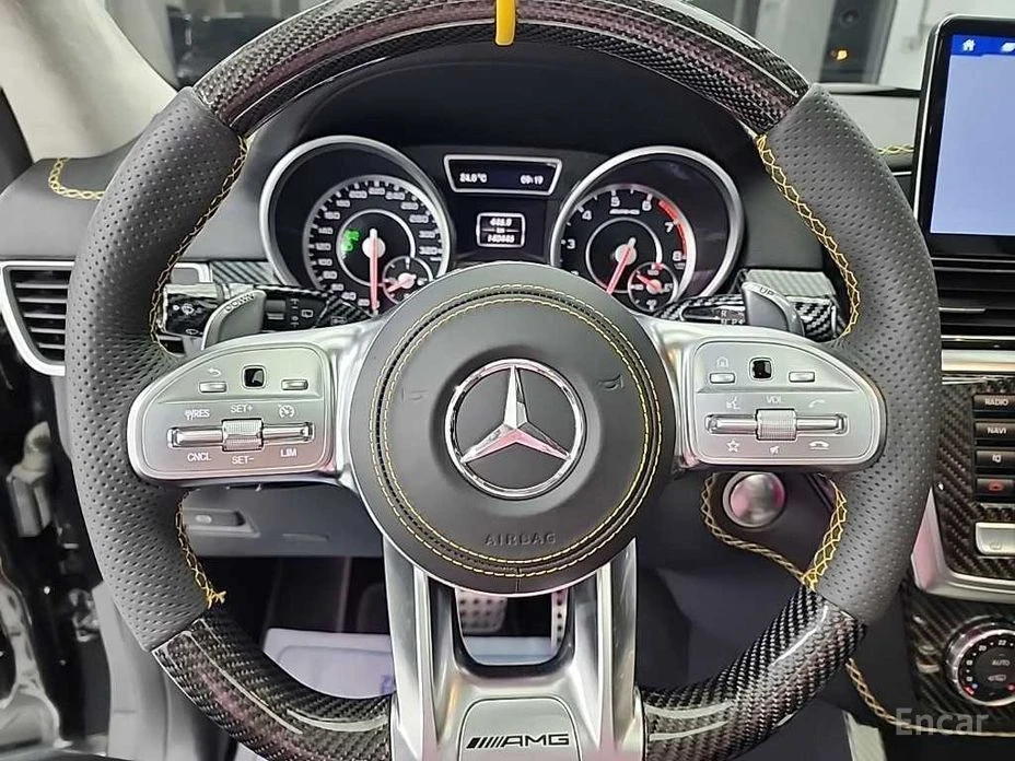 Mercedes-Benz ML 63 AMG  - изображение 9