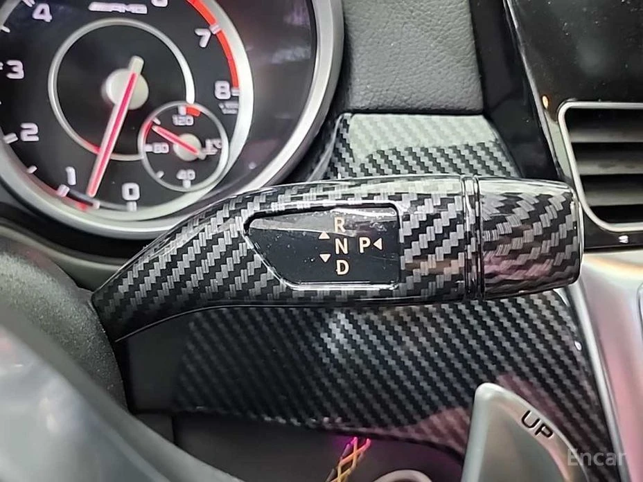 Mercedes-Benz ML 63 AMG  - изображение 8