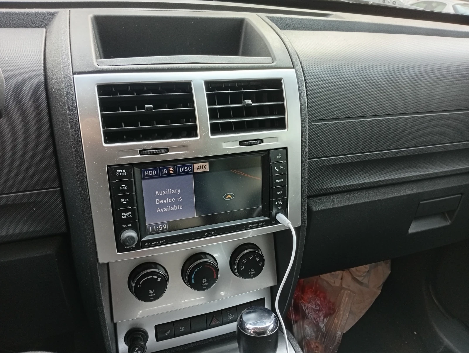 Dodge Nitro 4.0 R/T, снимка 2 - Автомобили и джипове - 53905531