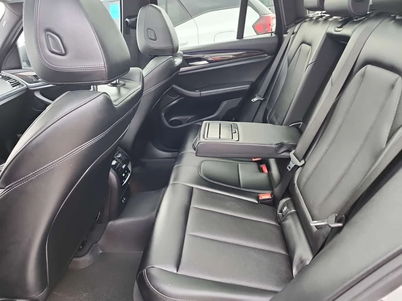 BMW X3  XDRIVE30I | PANO | KEYLESS | ПОДГРЕВИ | АМБИЕНТ |, снимка 12 - Автомобили и джипове - 53928435