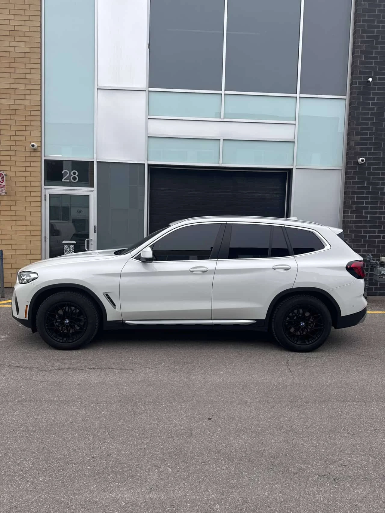 BMW X3 xDrive30i/ГУМИ+ ДЖАНТИ/ПРЕДСТАВИТЕЛСТВО НА BMW, снимка 3 - Автомобили и джипове - 53979376