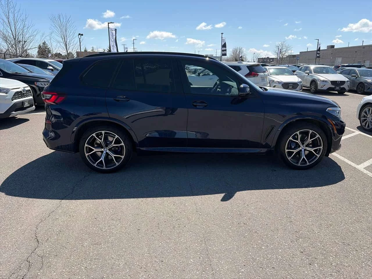 BMW X5 xDrive40i M SPORT/360/ПАНОРАМА/HUD/OT ПРЕДСТАВИТЕЛ, снимка 4 - Автомобили и джипове - 54172807