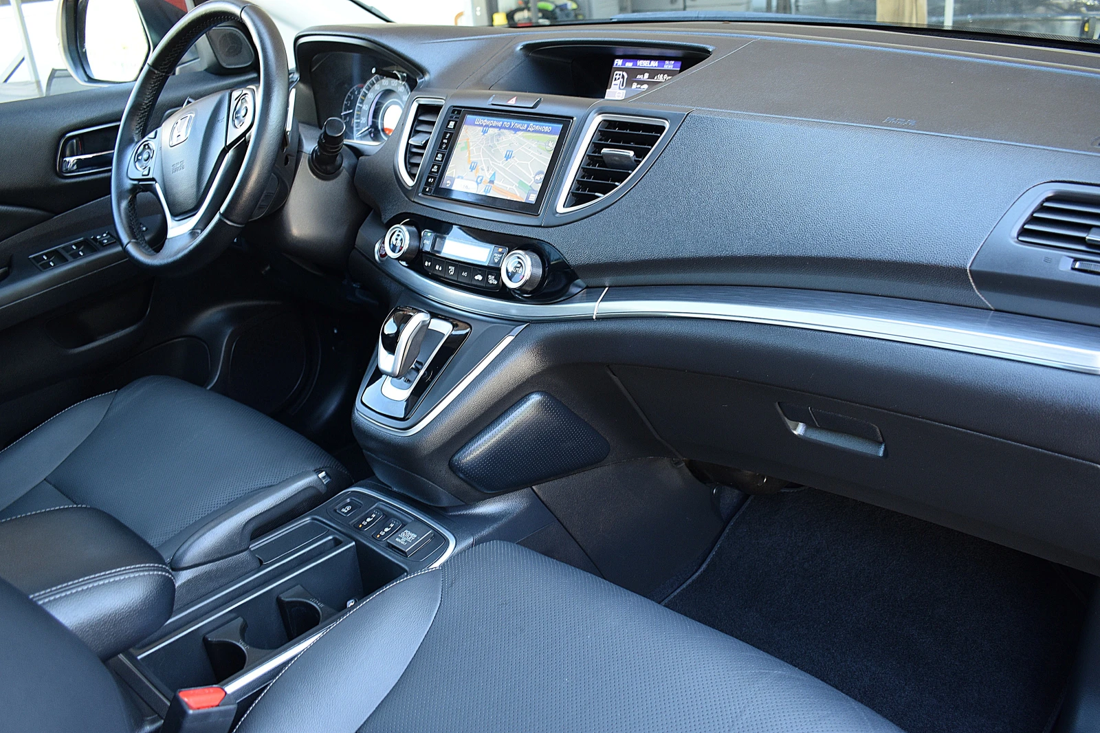 Honda Cr-v 1.6ШВЕЙЦАРИЯ-/КОЖА/НАВИ/ПАНОРАМА/МЕМОРИ, снимка 11 - Автомобили и джипове - 54231481