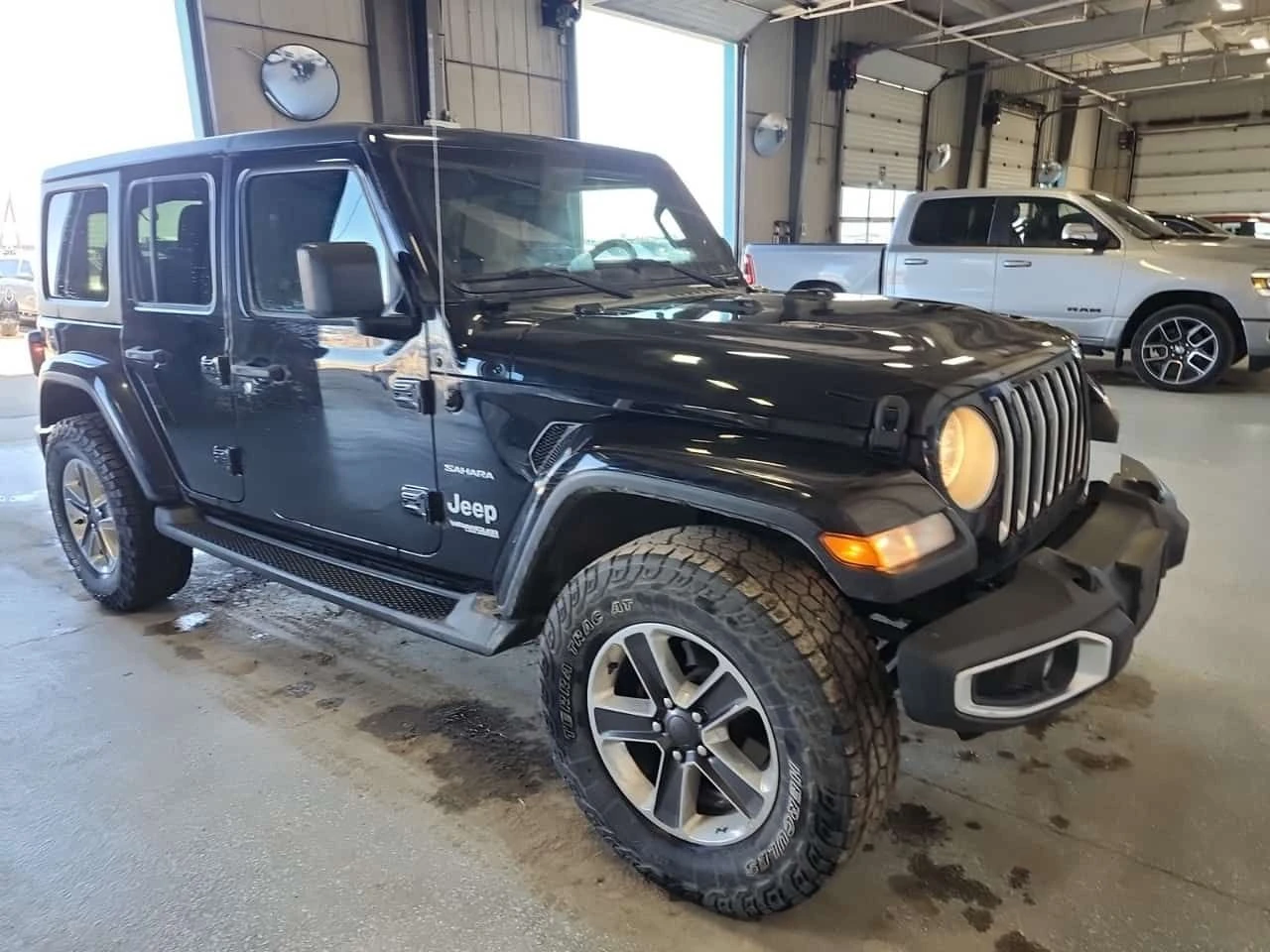 Jeep Wrangler Sahara/CARFAX/����/3.6/4�4 | Mobile.bg � ����������� 2