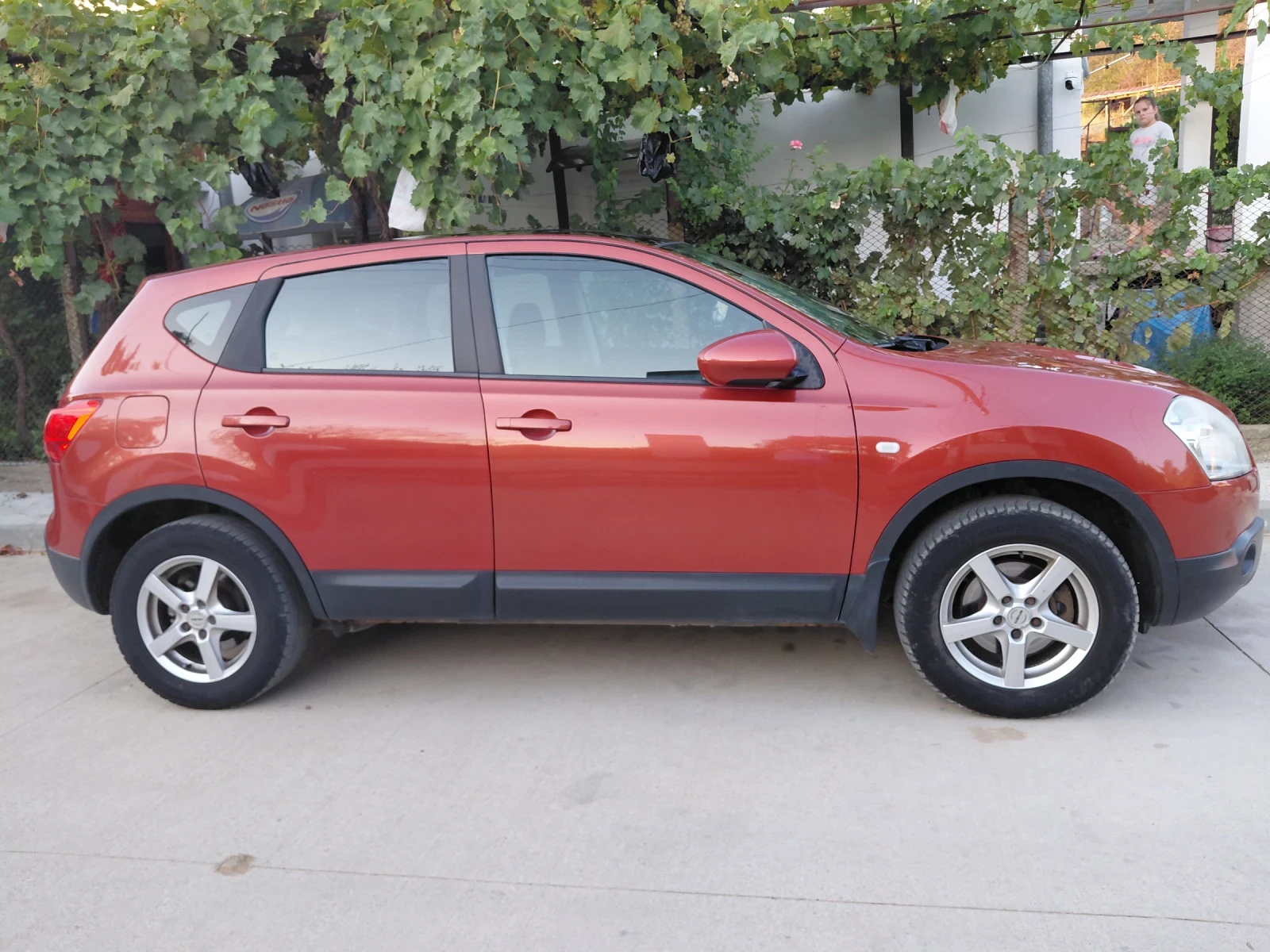 Nissan Qashqai, снимка 2 - Автомобили и джипове - 55748734