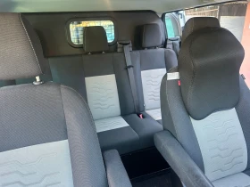 Ford Transit Custom 2.2 D-125 k.c. 4+ 1 товаропътнически, снимка 13