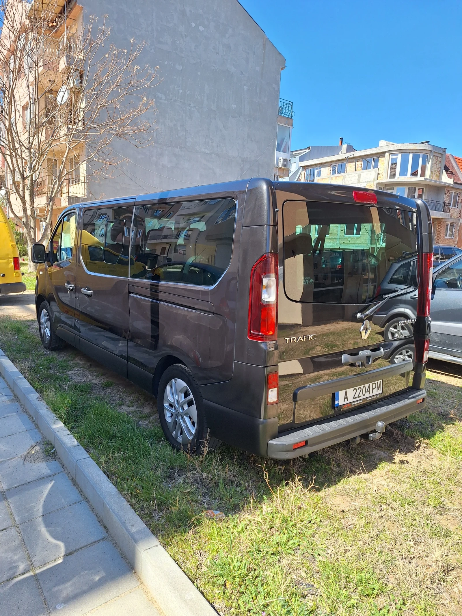 Renault Trafic, снимка 7 - Бусове и автобуси - 56037973