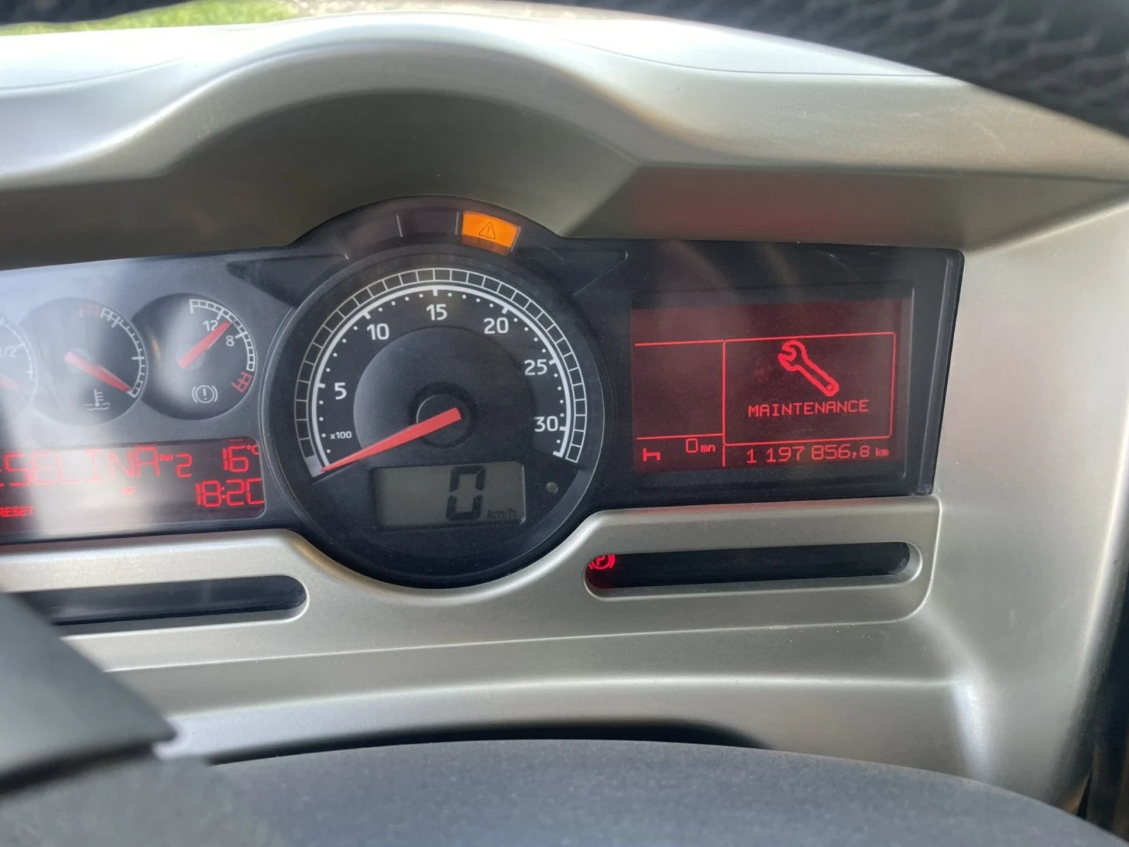 Renault Premium  - изображение 10