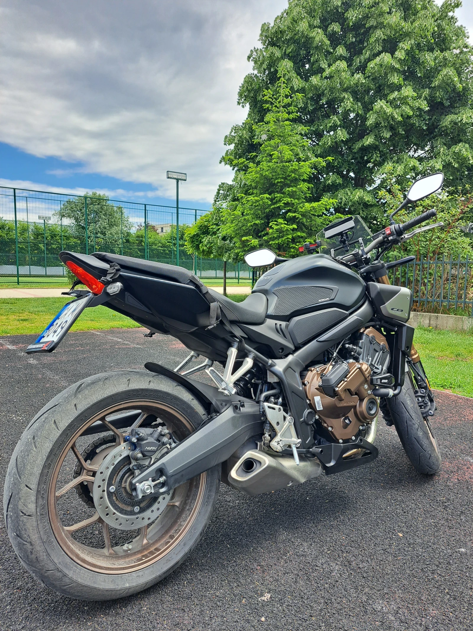 Honda Cb 650 E-Clutch Като Нов, снимка 6 - Мотоциклети и мототехника - 54662809