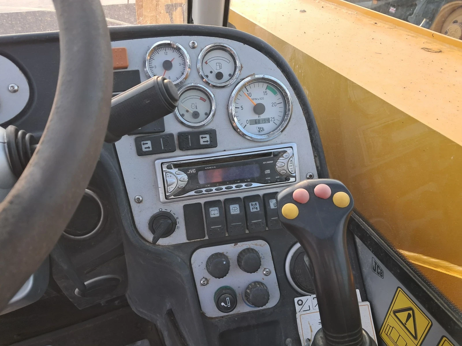 Телескопичен товарач JCB 531-70 - изображение 7