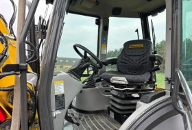 Багер New Holland B115C, снимка 15