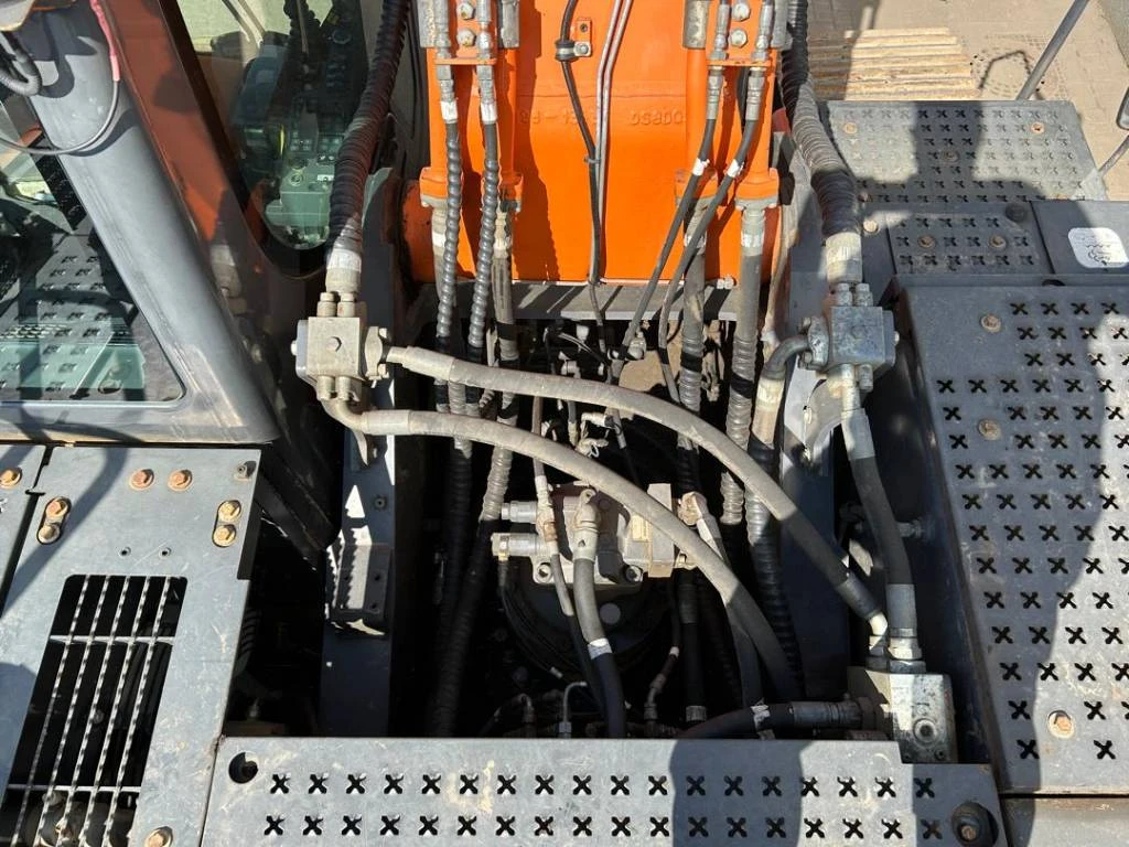 Багер DOOSAN DX 300 LC-5 - изображение 10