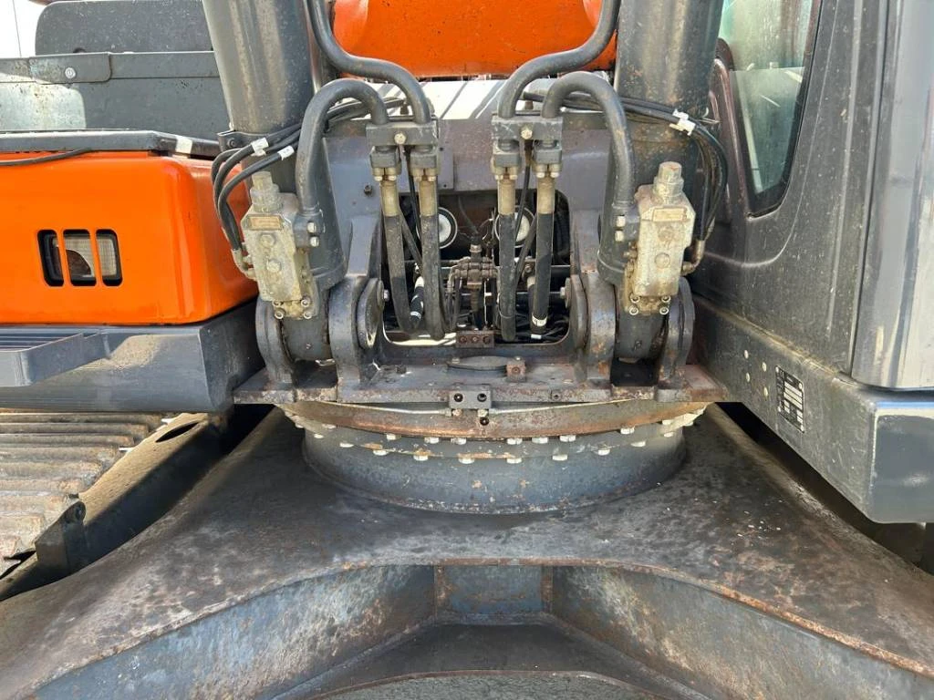 Багер DOOSAN DX 300 LC-5 - изображение 5
