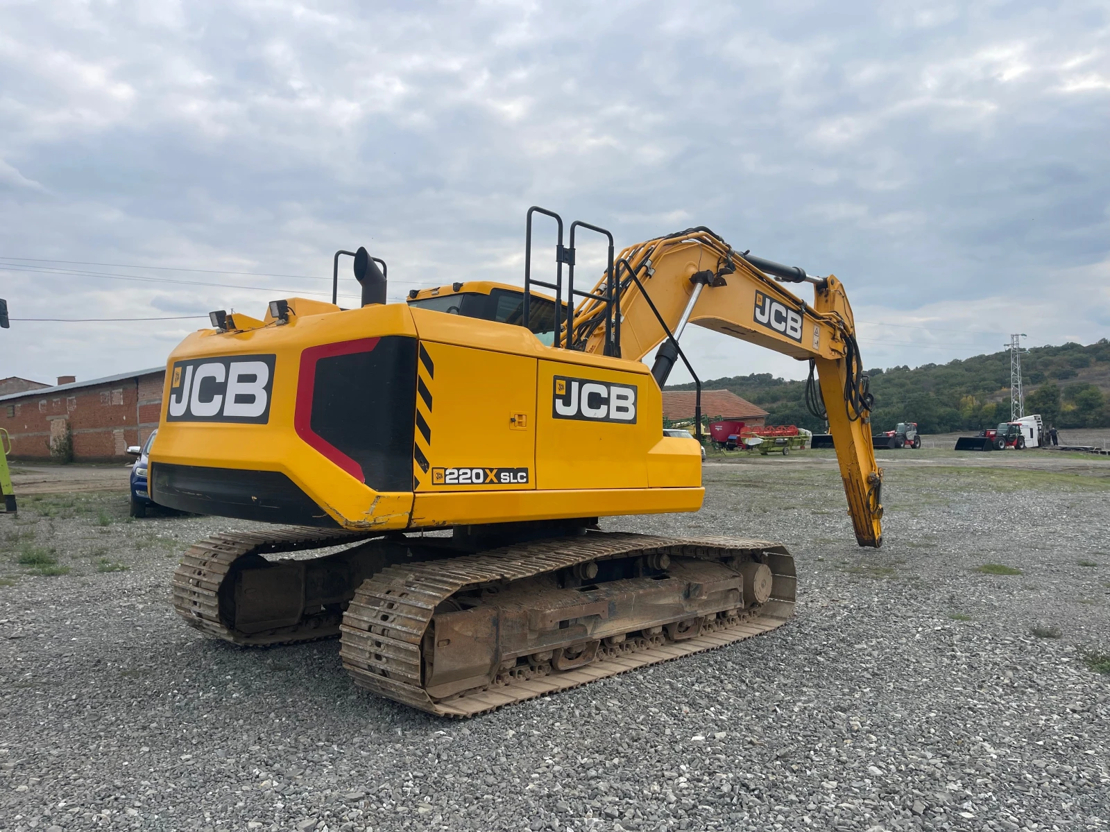 Багер JCB 220 X SLC БЪРЗОСМЕНИК + НОВА КОФА ЛИЗИНГ - изображение 7
