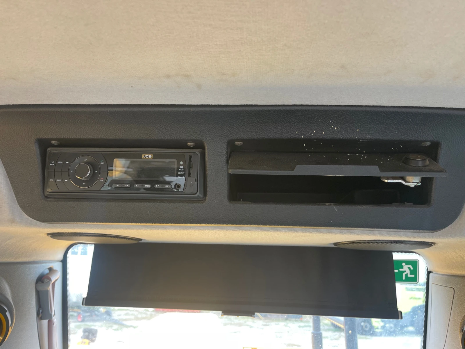  JCB 220 X SLC    | Mobile.bg   15