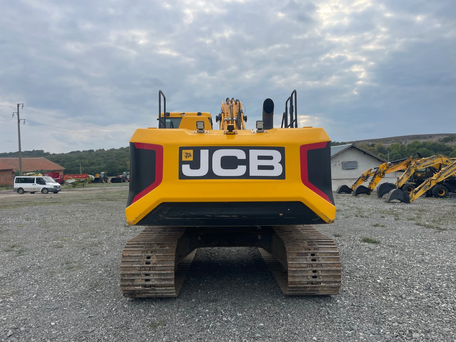 Багер JCB 220 X SLC БЪРЗОСМЕНИК + НОВА КОФА ЛИЗИНГ - изображение 6