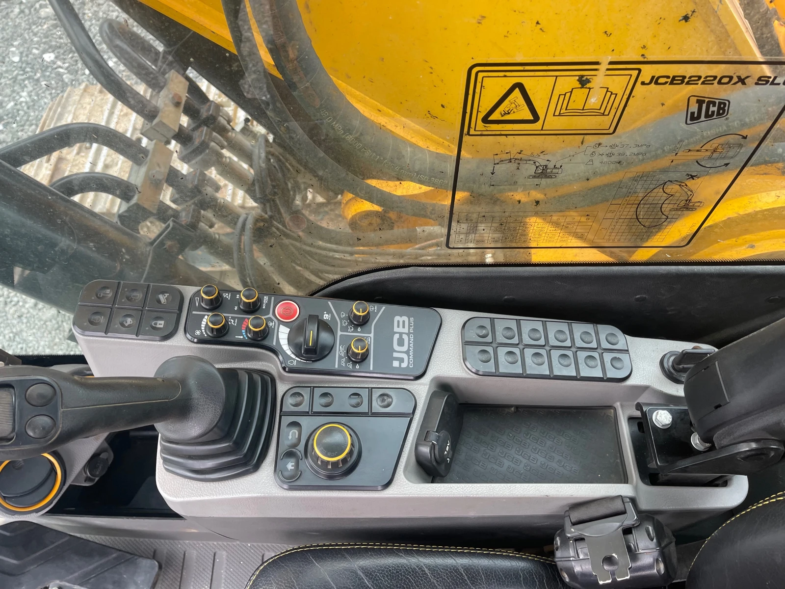  JCB 220 X SLC    | Mobile.bg   12