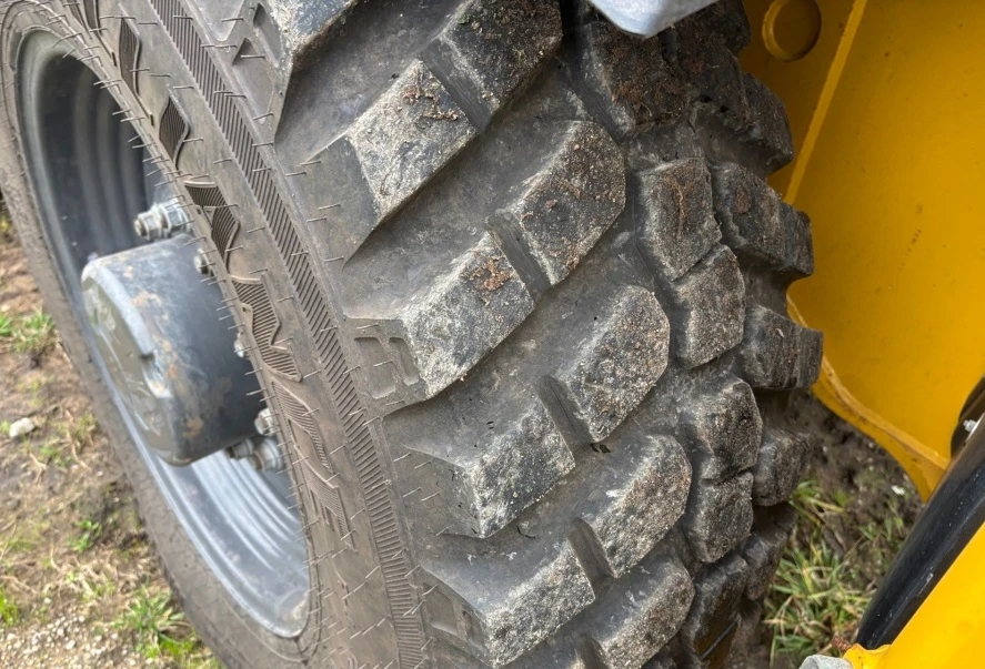 Багер New Holland B115C, снимка 14 - Индустриална техника - 55323987