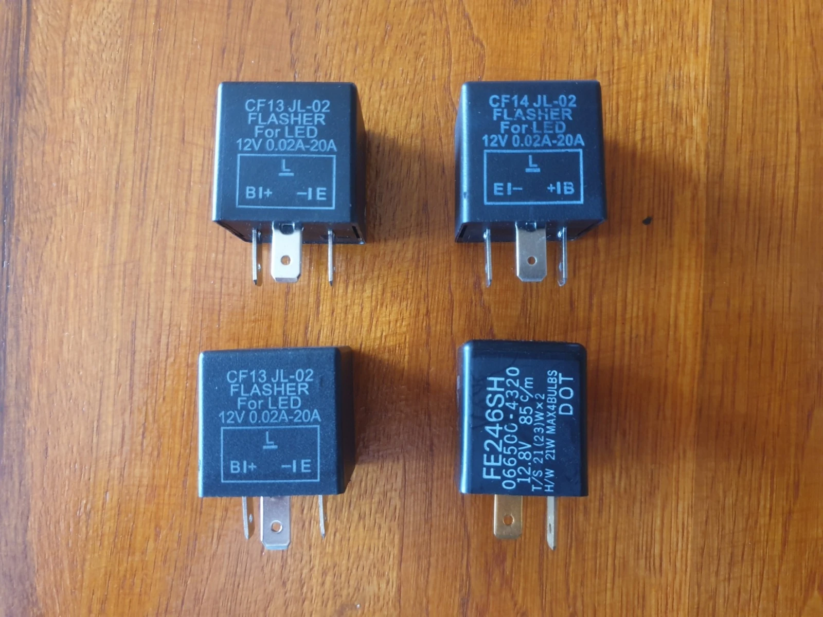   LED  - CF13, CF14 | Mobile.bg   1