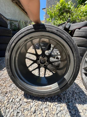Гуми с джанти Michelin 285/35R22, снимка 11