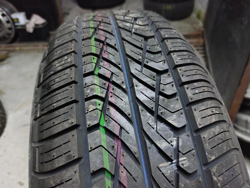 Гуми Летни 215/60R16, снимка 1 - Гуми и джанти - 35813850