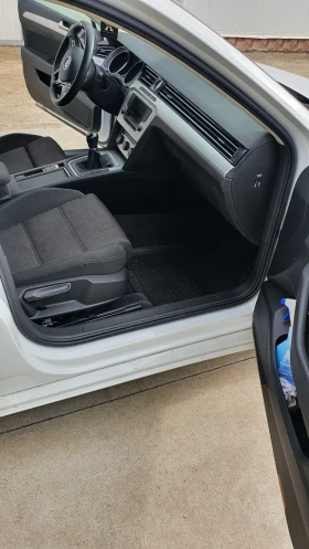 VW Passat 1.6  TDI, снимка 11