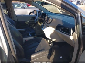 Chrysler Pacifica 3.6l Touring L, снимка 5