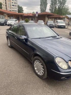 Mercedes-Benz E 200, снимка 2