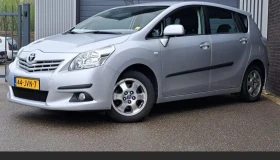 Toyota Verso 1.8 valvematic , снимка 1