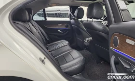 Mercedes-Benz E 300 E300 4MATIC Exclusive Standard, снимка 12