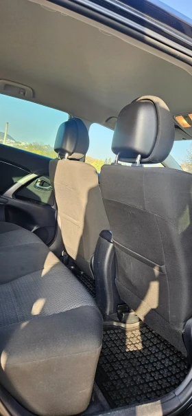 Toyota Avensis 2.0 D4D, снимка 15