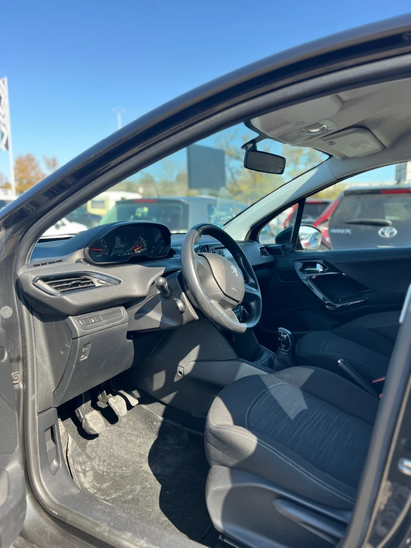 Peugeot 208 1.4HDI EURO 5, снимка 4 - Автомобили и джипове - 47309778