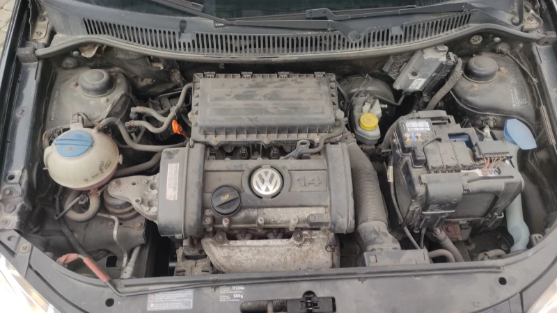 VW Polo 1.4, снимка 11 - Автомобили и джипове - 47421869