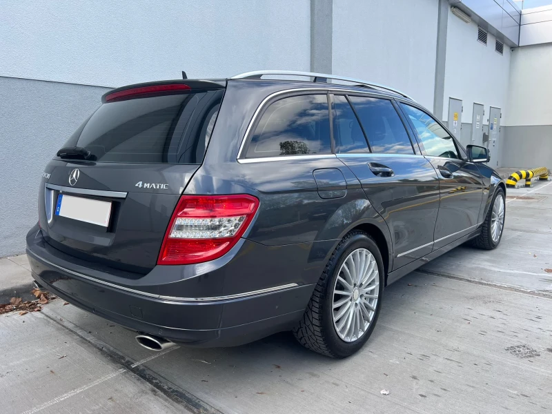 Mercedes-Benz C 320 4matic* Panorama* NAVI* PDC* Xenon* , снимка 6 - Автомобили и джипове - 47538858