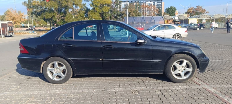 Mercedes-Benz C 270, снимка 3 - Автомобили и джипове - 47581715