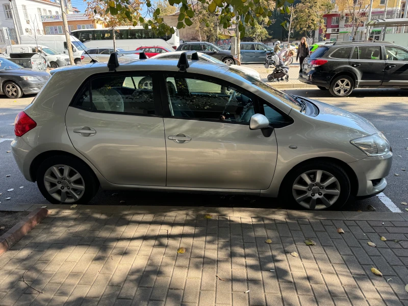 Toyota Auris 1.4 d4d, снимка 6 - Автомобили и джипове - 47732149