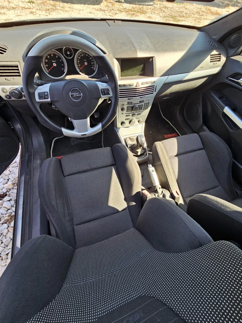 Opel Astra OPC line, снимка 14 - Автомобили и джипове - 47646097