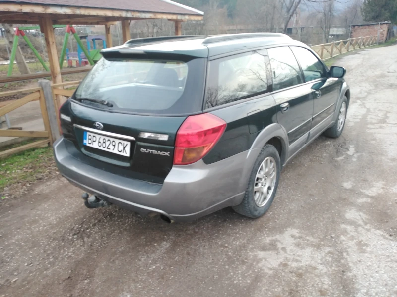 Subaru Outback 4.4 газ, снимка 4 - Автомобили и джипове - 47832949