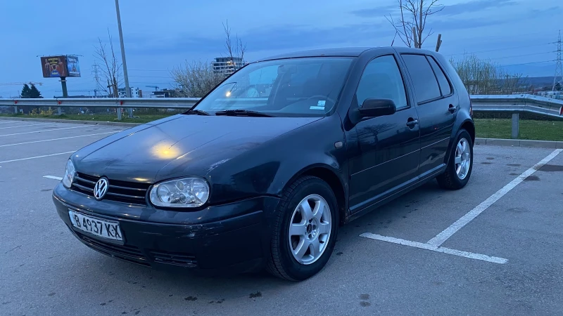 VW Golf 4, снимка 1 - Автомобили и джипове - 49599321